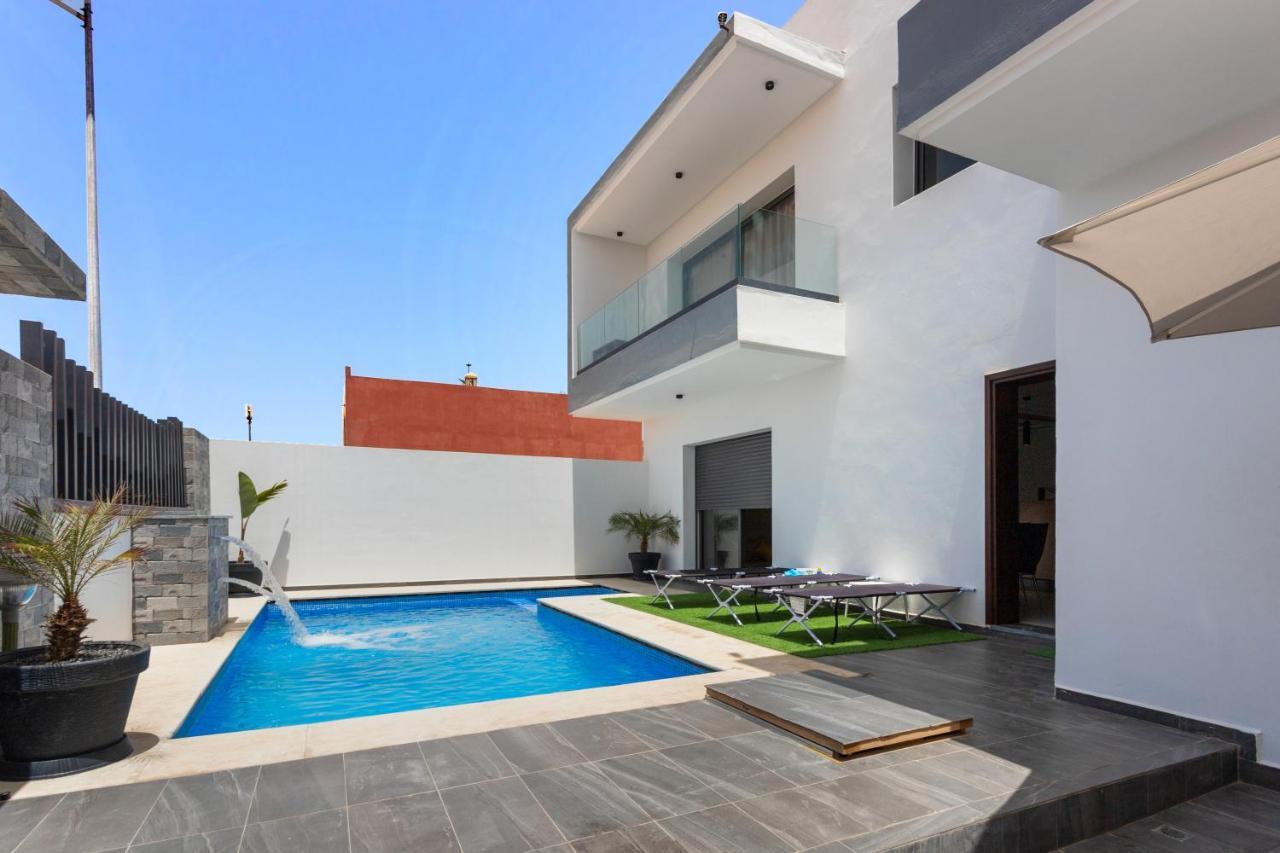 Villa Mosa 3 Beds + 3 Bath Villa With Pool 미를레프트 외부 사진